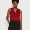 Anna Field Top - Dark Red 2 Anna Field Top - Dark Red -Anna Field 08d377faf5a84c80a90921c842899ee7
