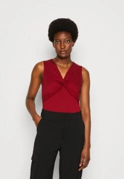 Anna Field Top - Dark Red