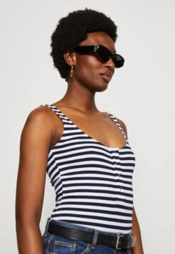 Anna Field Top - White/Blue 11 Anna Field Top - White/Blue -Anna Field 09ae2591c4cf4a08963bce5a8b552280