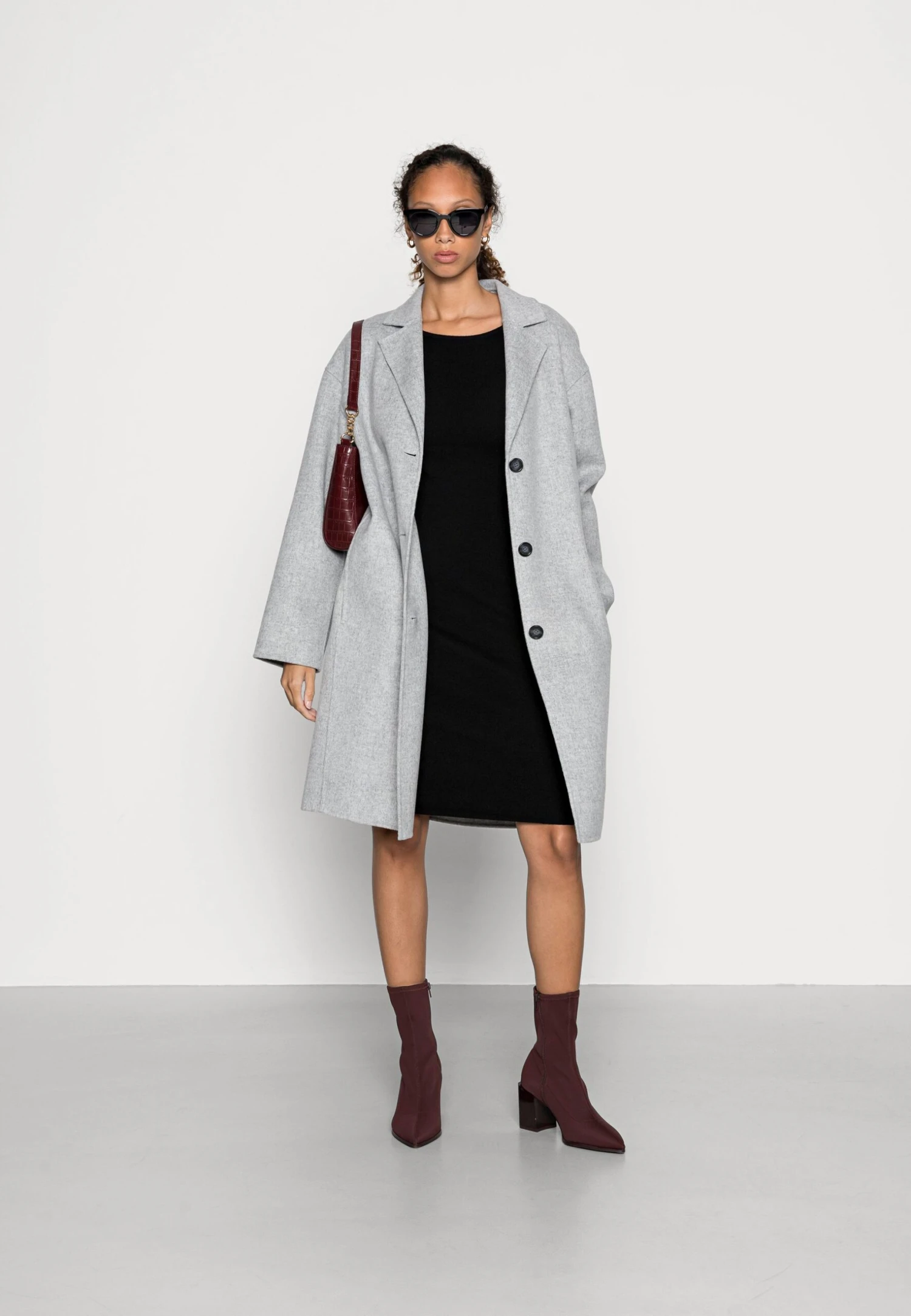 Anna Field Offener Rücken Bodycon Mini Strickkleid - Etui-Jurk - Black 4 Anna Field Offener Rücken Bodycon Mini Strickkleid - Etui-Jurk - Black - Afbeelding 2