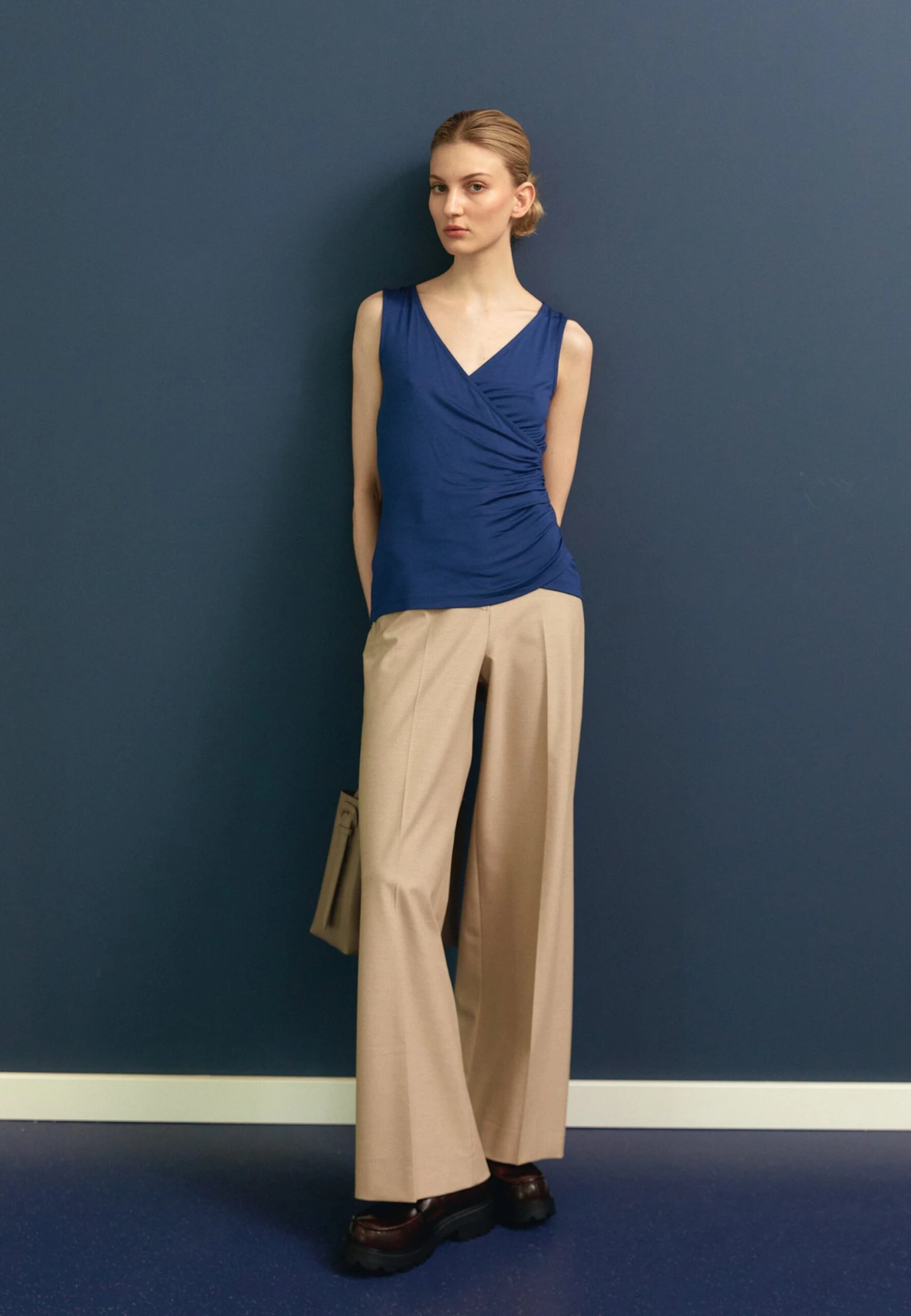 Anna Field Top - Dark Blue 4 Anna Field Top - Dark Blue - Afbeelding 2