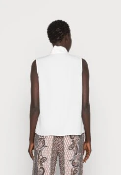 Anna Field Top - White 9 Anna Field Top - White -Anna Field 2d2a4ee5f8844aaeba2a27eddbf569a0