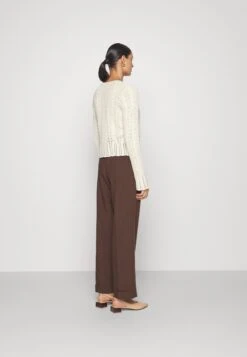 Anna Field Pointelle Bolero - Vest -Offwhite 11 Anna Field Pointelle Bolero - Vest -Offwhite -Anna Field 370d2612e3964abbb262b7e525e4fe8e