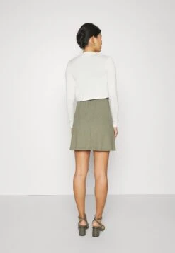 Anna Field Vest - Off-White 9 Anna Field Vest - Off-White -Anna Field 4be94968bb74424ba62de675f4bf20ad