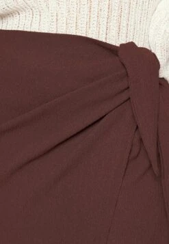 Curvy Textured Sarong Midi Skirt - Wikkelrok - Brown 13 Curvy Textured Sarong Midi Skirt - Wikkelrok - Brown -Anna Field 4caf1dfae87d40bf9082299a25a91686