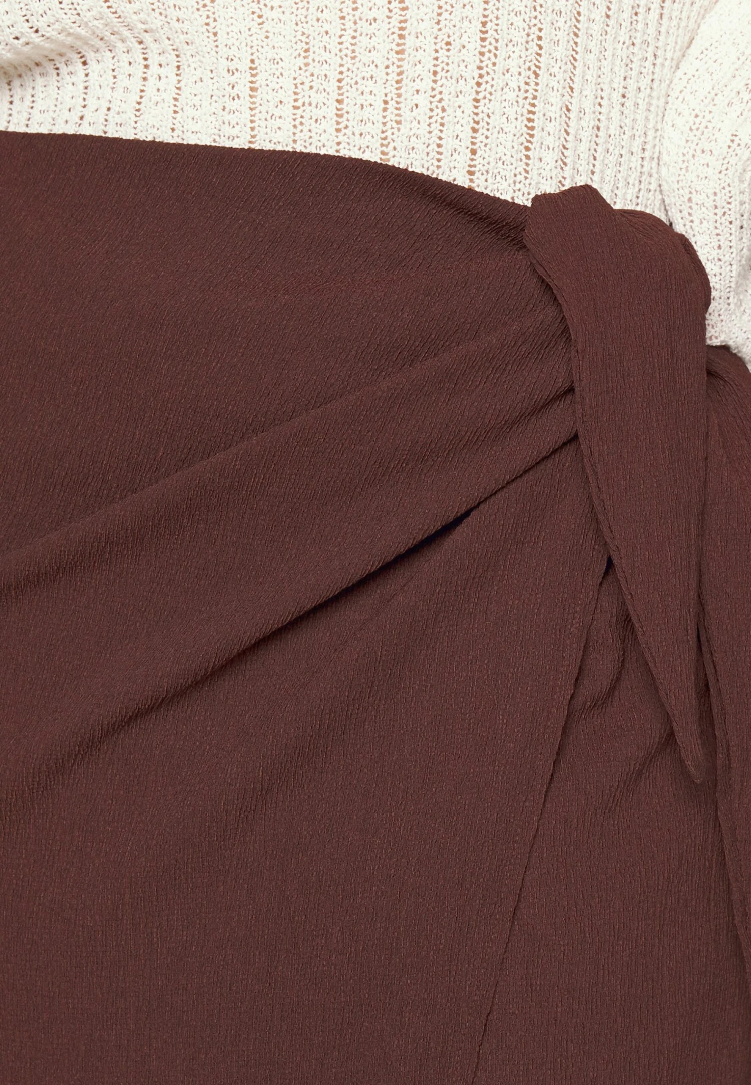 Curvy Textured Sarong Midi Skirt - Wikkelrok - Brown 8 Curvy Textured Sarong Midi Skirt - Wikkelrok - Brown - Afbeelding 6