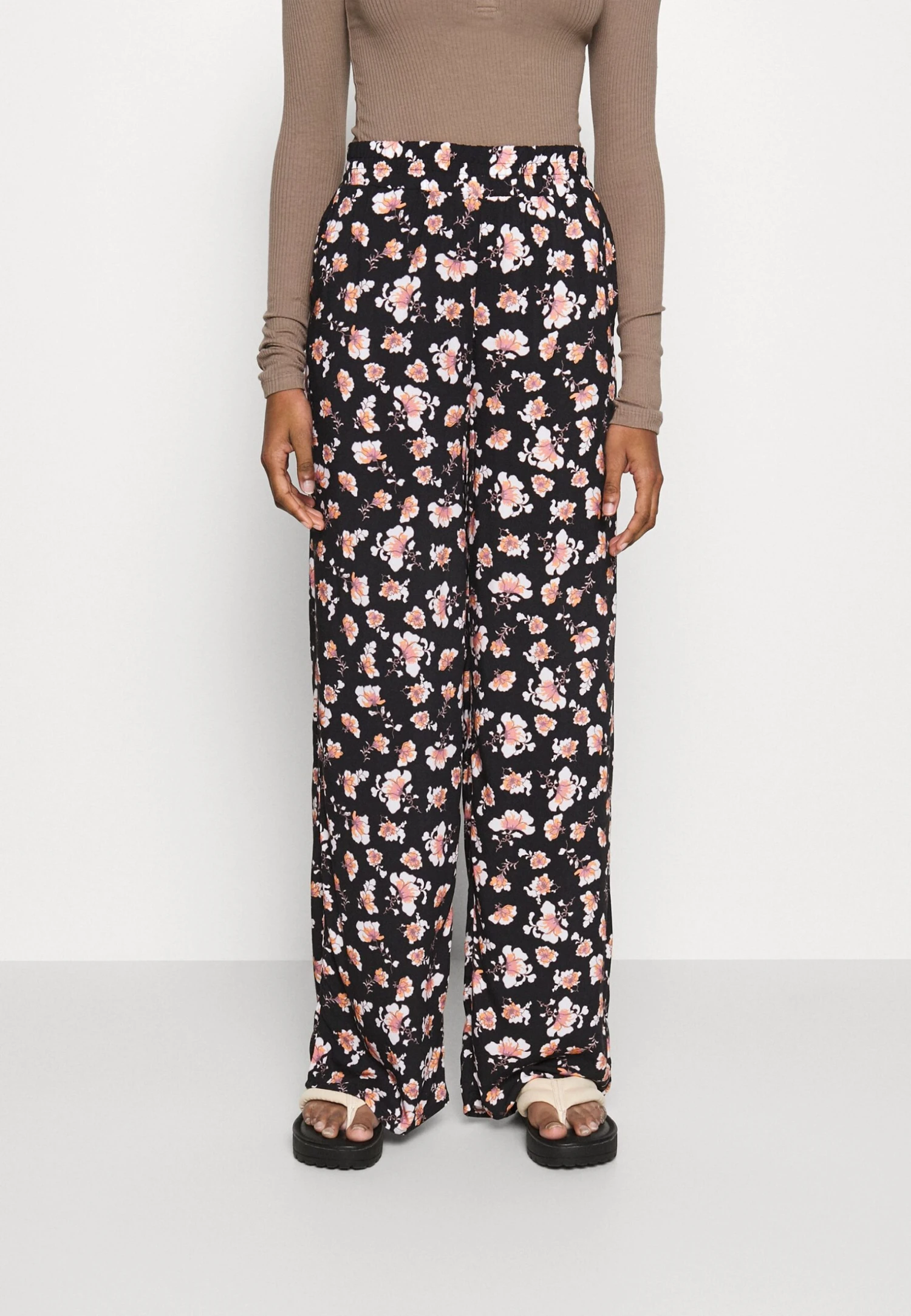 Broek - Black/Multi-Coloured 3 Broek - Black/Multi-Coloured