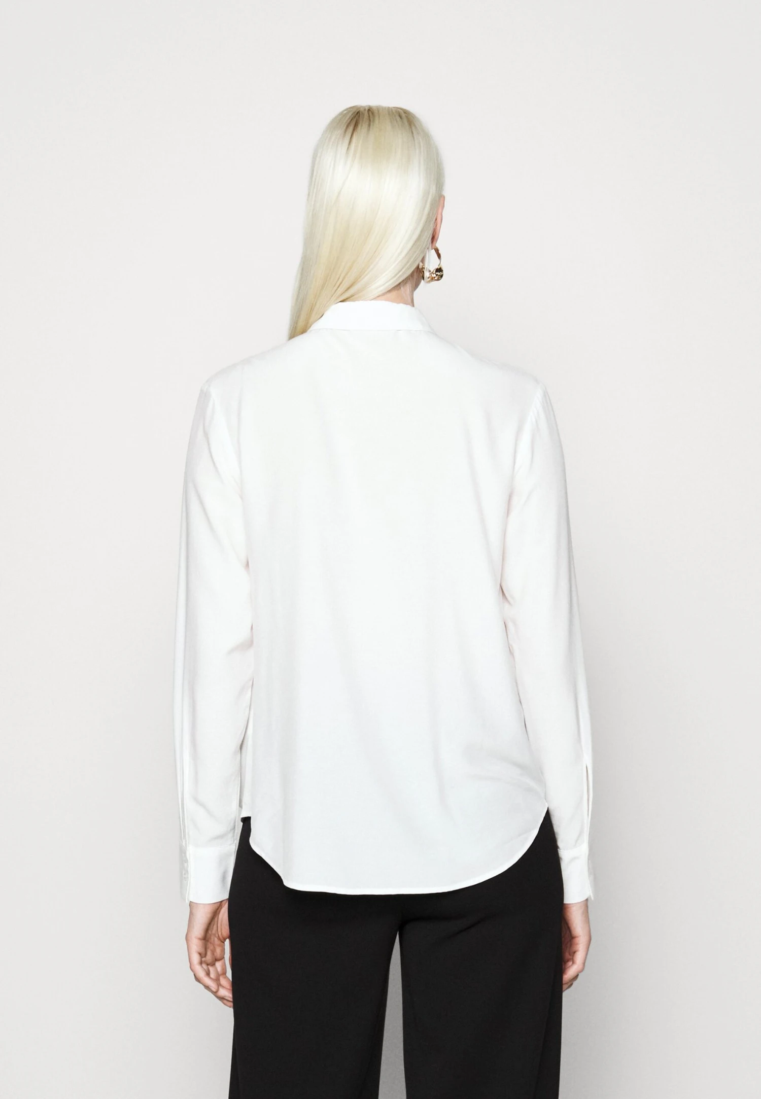 Blouse -White 5 Blouse -White - Afbeelding 3