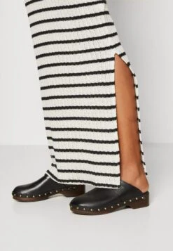 Anna Field Gebreide Jurk - Black/White 13 Anna Field Gebreide Jurk - Black/White -Anna Field 54490a015b364a8f8ae5391c2abf0c31