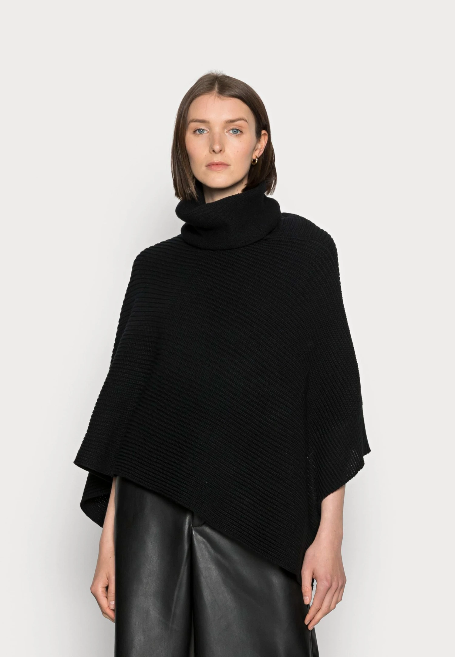 Anna Field Poncho - Black 3 Anna Field Poncho - Black