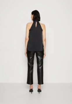 Anna Field Top - Black 10 Anna Field Top - Black -Anna Field 684a5dffa13f45edb369f75afc6261a6