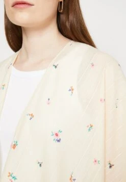 Anna Field Poncho - Yellow 13 Anna Field Poncho - Yellow -Anna Field 77932faf743942e2b2b40c754b6310f5