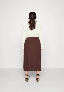 Curvy Textured Sarong Midi Skirt - Wikkelrok - Brown 10 Curvy Textured Sarong Midi Skirt - Wikkelrok - Brown -Anna Field 7981b9a875064054b0948e6688d4bf58