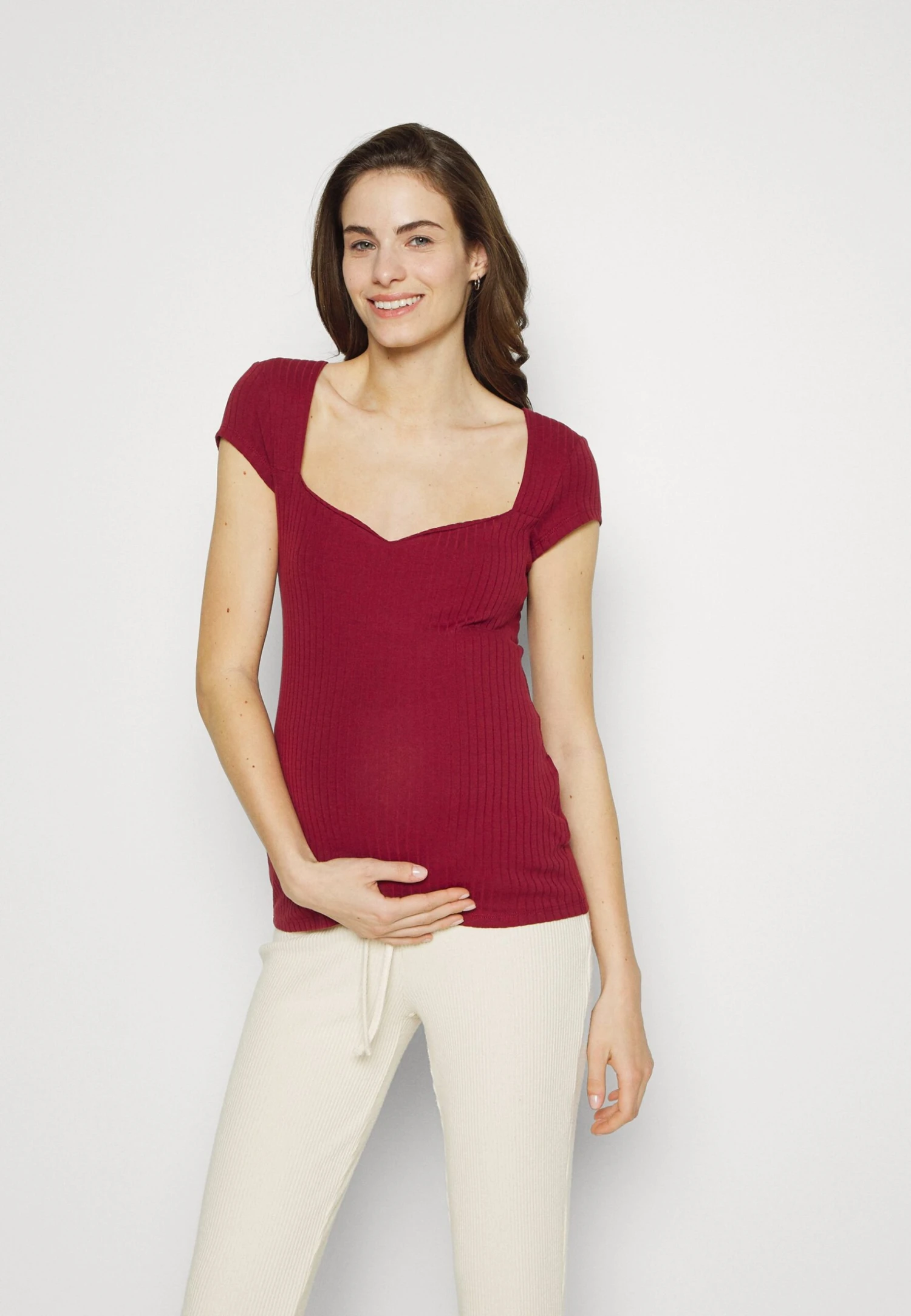 T-Shirt Basic - Dark Red 3 T-Shirt Basic - Dark Red