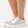 Anna Field Sneakers Laag - Silver 2 Anna Field Sneakers Laag - Silver -Anna Field ae5a7797e2dd43ff81d5547e28c22c0f