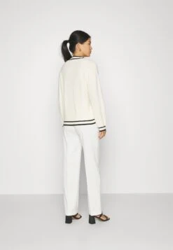 Anna Field Vest - White/Black 9 Anna Field Vest - White/Black -Anna Field b3573ce39b624ebdabaf4c06f45e16d0