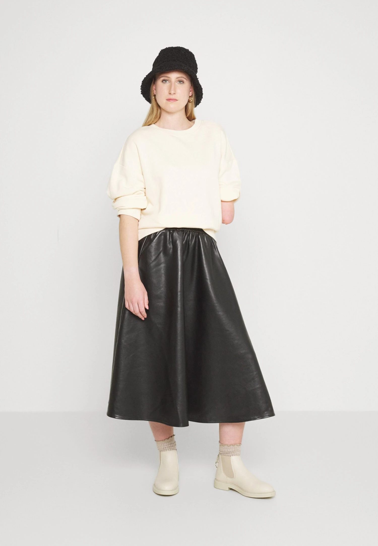 Anna Field Sweater - Beige 7 Anna Field Sweater - Beige - Afbeelding 5