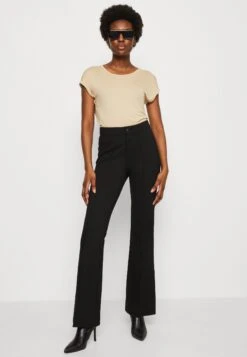 Anna Field 3 Pack - T-Shirt Basic - Beige/Off-White/Red 15 Anna Field 3 Pack - T-Shirt Basic - Beige/Off-White/Red -Anna Field b7c76c2e1daa4eababf3f8c773a1e340