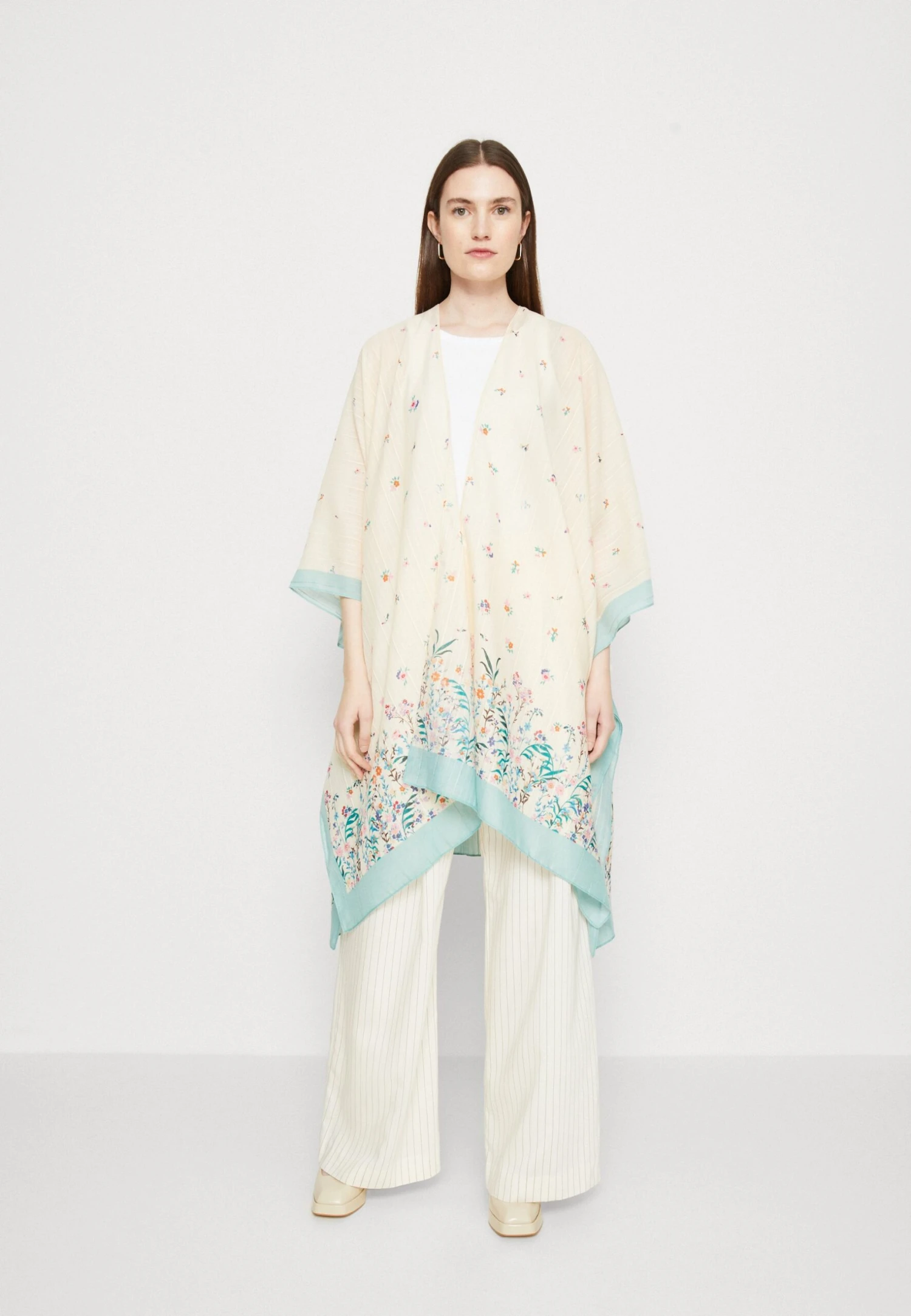 Anna Field Poncho - Yellow 3 Anna Field Poncho - Yellow