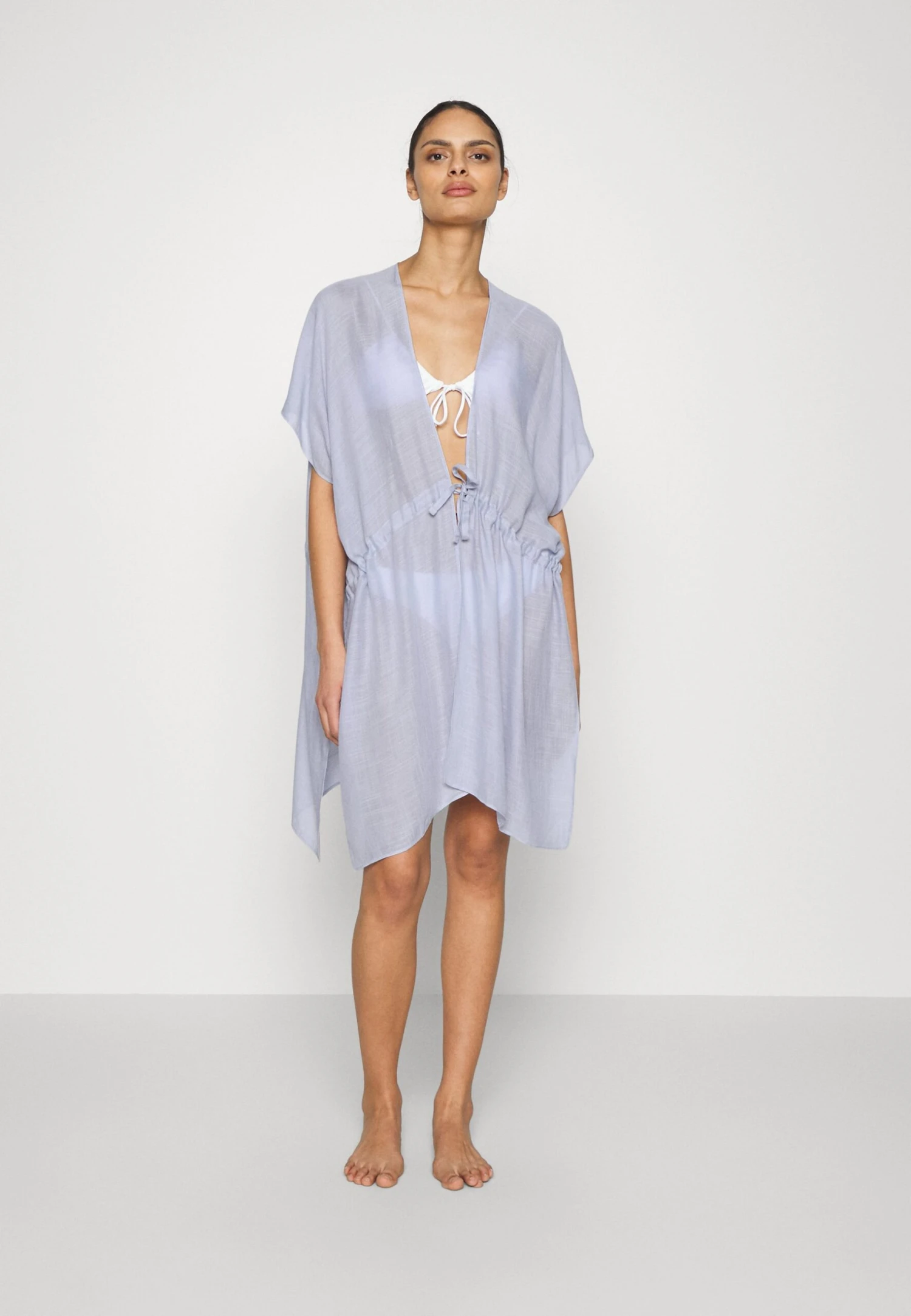 Anna Field Printed Short Kimono / 606 - Khaki_003 - Off-White - Strandaccessoire - 502 - Blue 3 Anna Field Printed Short Kimono / 606 - Khaki_003 - Off-White - Strandaccessoire - 502 - Blue