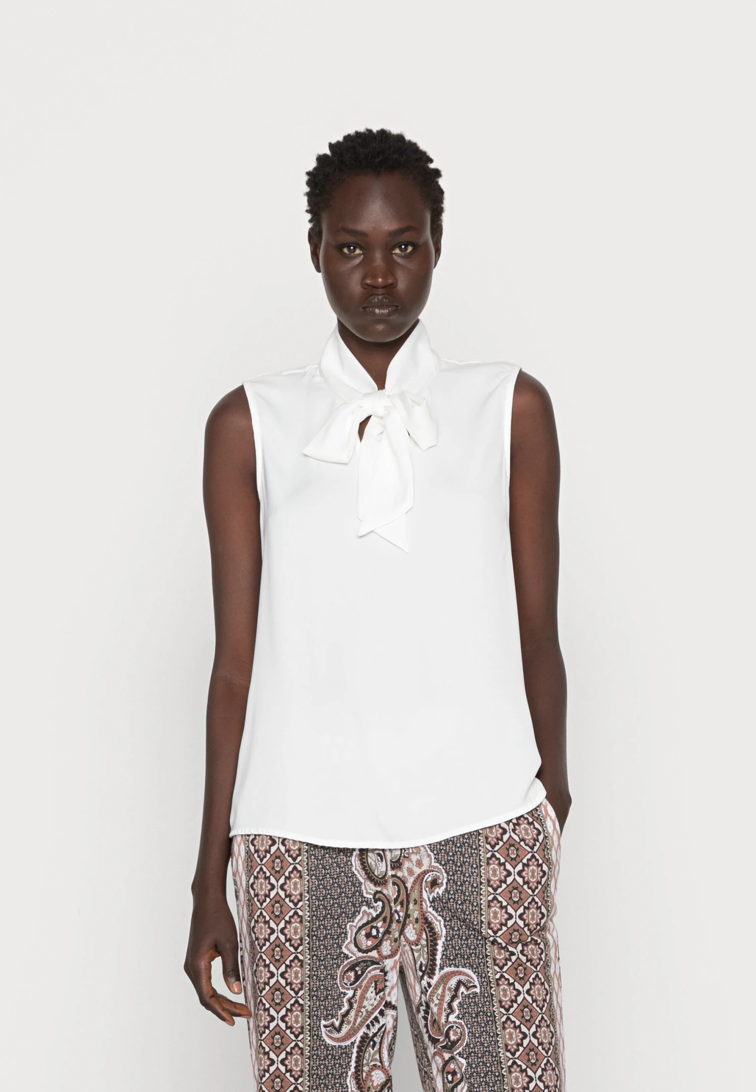 Anna Field Top - White 3 Anna Field Top - White