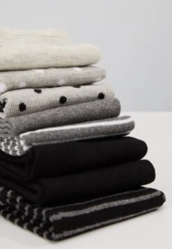 Anna Field 8Pp Spot Stripe- Sokken - Grey 9 Anna Field 8Pp Spot Stripe- Sokken - Grey -Anna Field c4f9f9de7c754216a2ed0c3f542fba9e