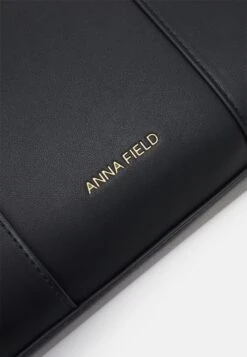 Anna Field Awh-E754 / 502 - Blue - Laptoptas - Black 9 Anna Field Awh-E754 / 502 - Blue - Laptoptas - Black -Anna Field d935dd68b2804a94abea5f57491bf5c1