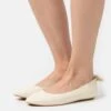Anna Field Leather - Ballerina'S - Off White 1 Anna Field Leather - Ballerina'S - Off White -Anna Field e39ae6dba05a4f94a7204bc0ef1171c8