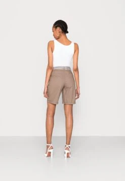 Anna Field Shorts - Taupe 9 Anna Field Shorts - Taupe -Anna Field e61c53ac185142a3a599f8ff60c08f8e
