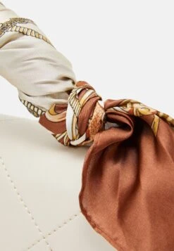 Anna Field Handtas -Off-White 12 Anna Field Handtas -Off-White -Anna Field e8bfb77c179b47aa98fa630ed96d3e66