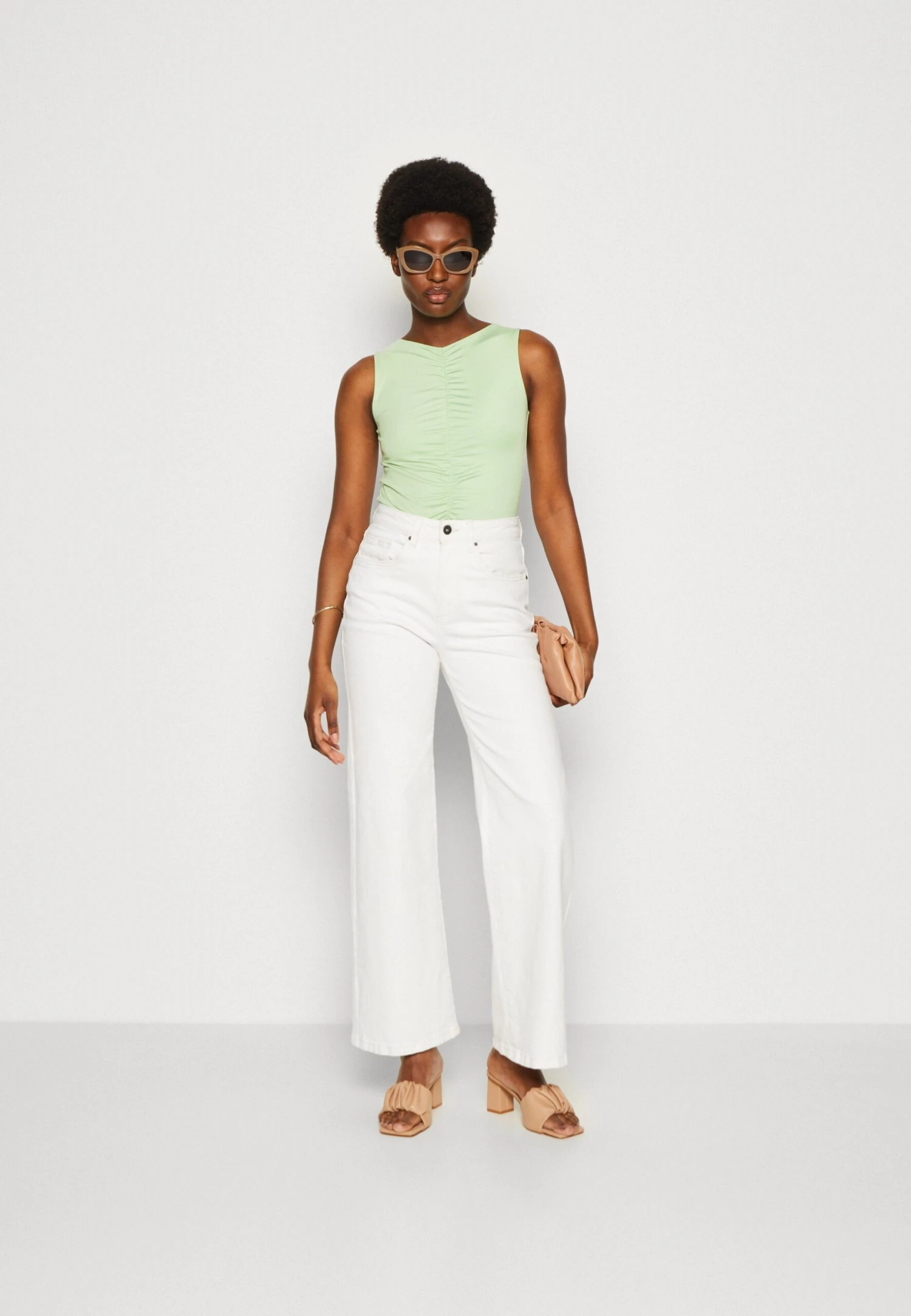 Anna Field Top - Light Green 4 Anna Field Top - Light Green - Afbeelding 2