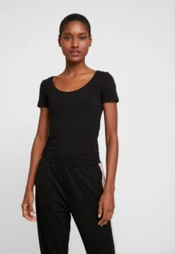 Anna Field 2 Pack- T-Shirt Basic - Black/White 9 Anna Field 2 Pack- T-Shirt Basic - Black/White -Anna Field f6c057d9d49642e980ece986d9481e76